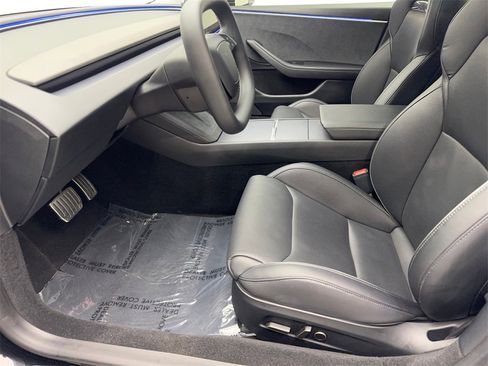 Used 2024 Tesla Model 3 Performance image 25