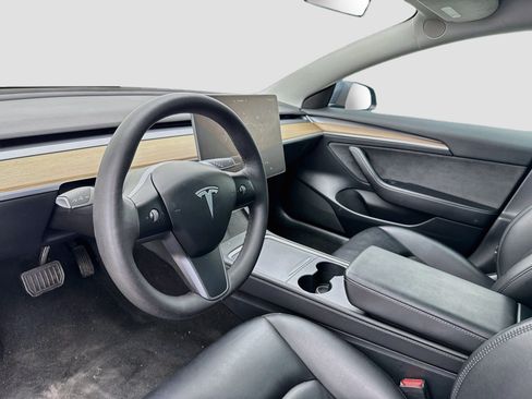 Used 2023 Tesla Model 3 Standard Range RWD image 7