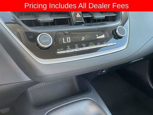 Used 2024 Toyota Corolla LE FWD image 32