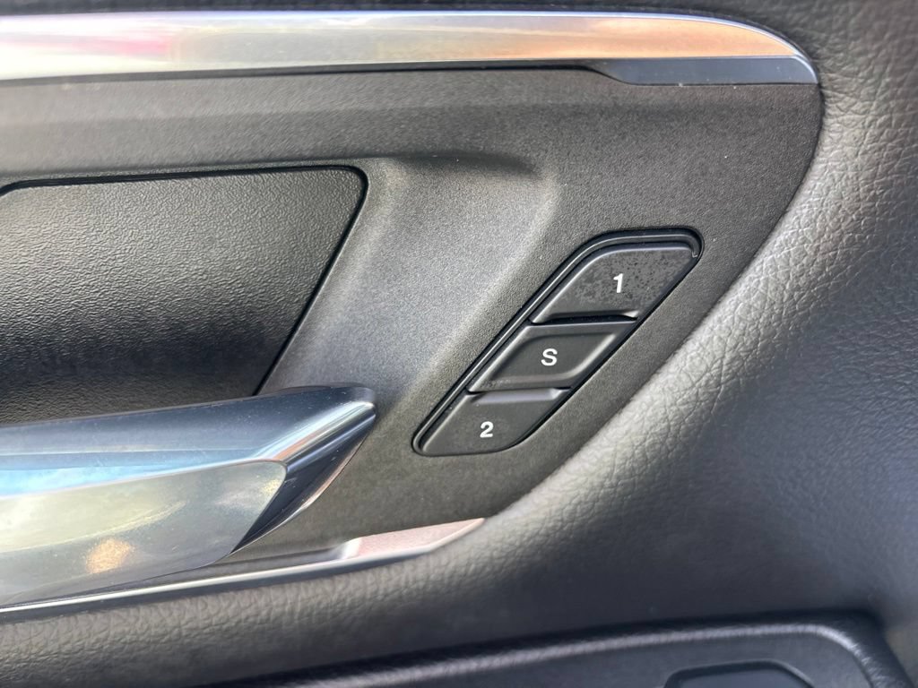 Used 2025 RAM 1500 Laramie AWD/4WD image 19