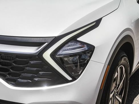 Certified 2023 Kia Sportage LX AWD/4WD image 6