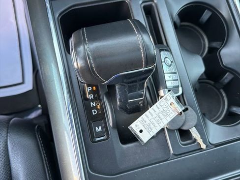 Used 2021 Ford F150 Lariat w/ Max Trailer Tow Package image 37