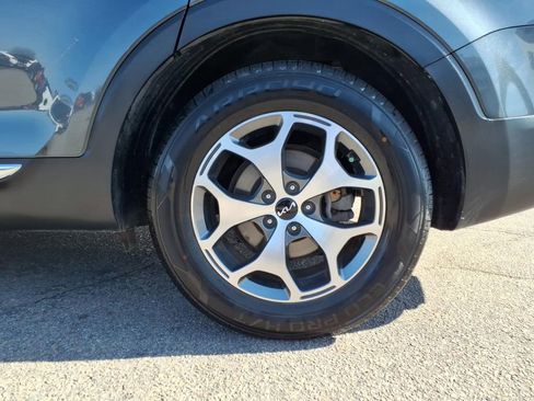 Used 2022 Kia Telluride EX image 25