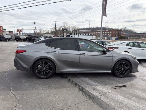Used 2025 Toyota Camry XSE image 2