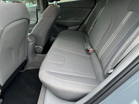 Used 2021 Hyundai Elantra SEL w/ Convenience Package image 18