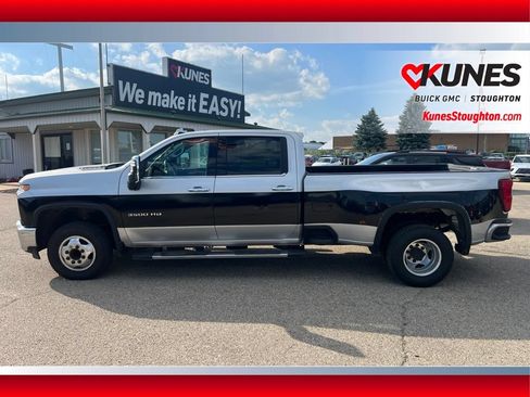 Used 2020 Chevrolet Silverado 3500 LTZ w/ LTZ Plus Package AWD/4WD image 4