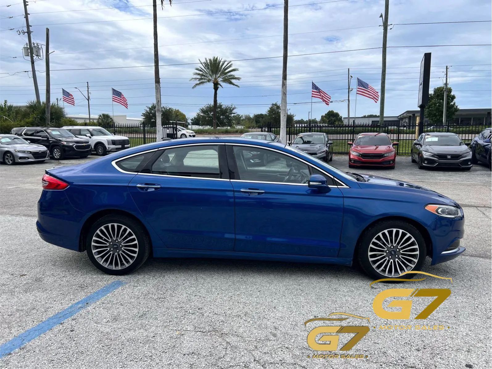 Used 2018 Ford Fusion SE w/ Fusion SE Technology Package FWD image 5
