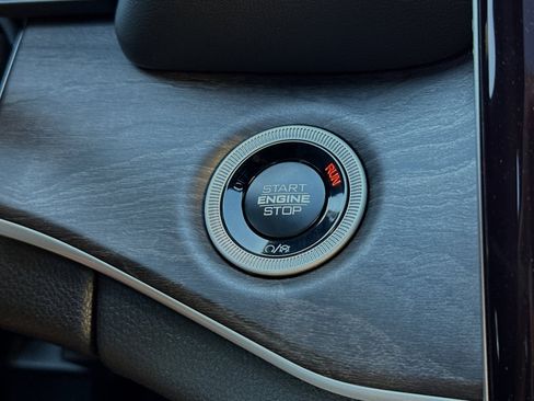 New 2024 Jeep Grand Cherokee Limited 4xe image 21