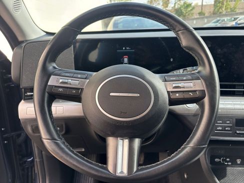 Used 2025 Hyundai Kona SEL image 28