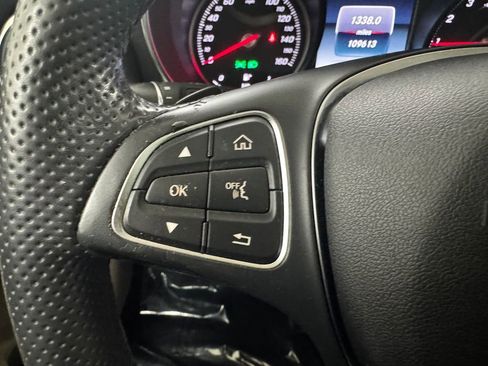 Used 2018 Mercedes-Benz GLC 300 4MATIC image 23