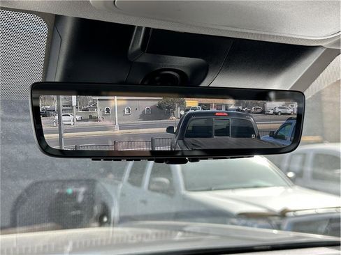 Used 2022 Toyota Tundra Limited w/ TRD Off-Road Package image 32