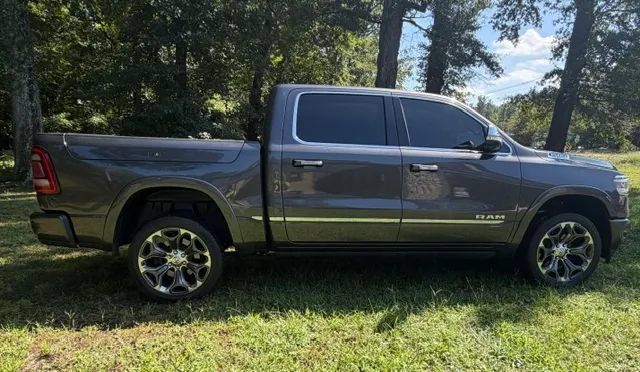 Used 2019 RAM 1500 Limited AWD/4WD image 2