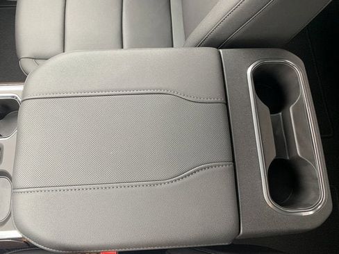 New 2026 GMC Sierra 1500 SLT w/ SLT Premium Package image 17