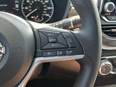 Used 2025 Nissan Altima 2.5 SV AWD/4WD image 26