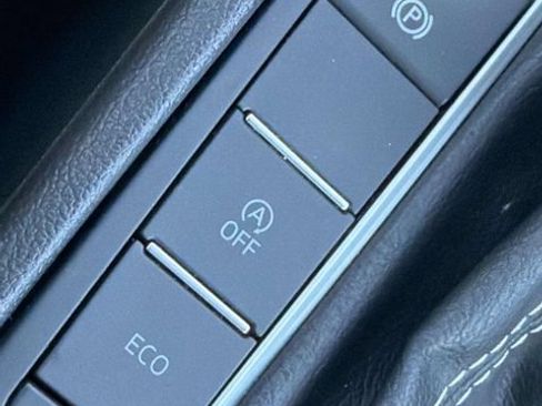 Used 2025 Volkswagen Jetta Sport FWD image 26