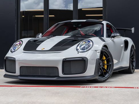 Certified 2019 Porsche 911 GT2 RS RWD image 1