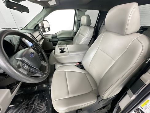 Used 2021 Ford F250 XL w/ Power Equipment Group image 19