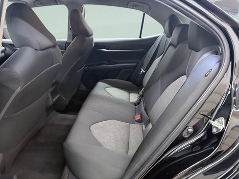 Used 2019 Toyota Camry LE w/ Convenience Package image 12