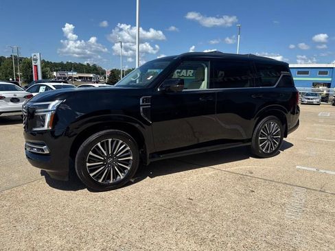 New 2025 Nissan Armada Platinum Reserve image 2