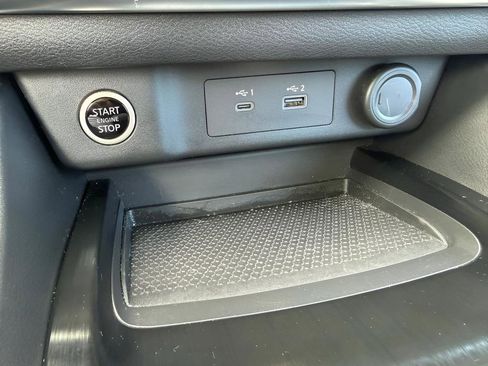 Used 2022 Nissan Rogue SV FWD image 28