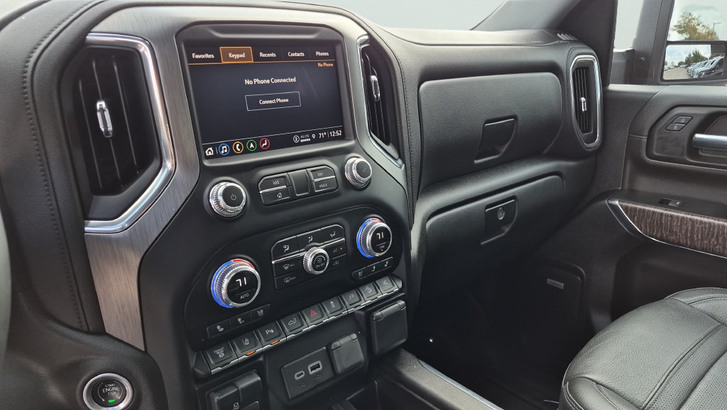Used 2023 GMC Sierra 2500 Denali w/ Denali Ultimate Package AWD/4WD image 16