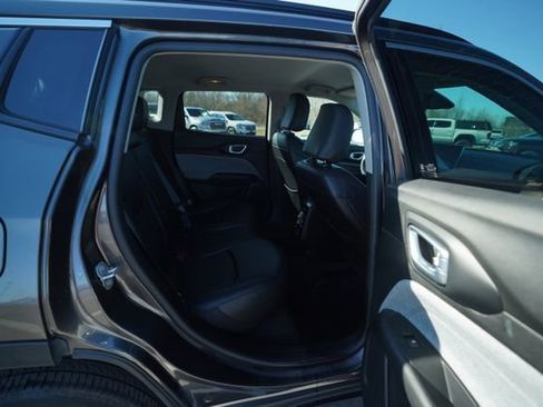 Used 2022 Jeep Compass Latitude image 21