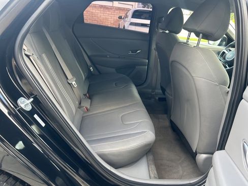 Certified 2023 Hyundai Elantra SEL image 22
