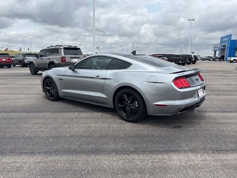 Used 2022 Ford Mustang GT Premium w/ Equipment Group 401A RWD image 7