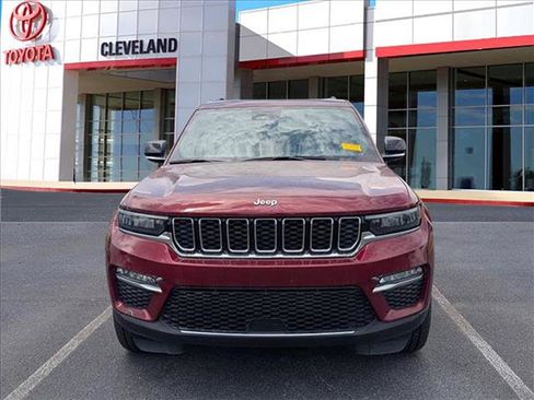 Used 2024 Jeep Grand Cherokee Limited 4xe AWD/4WD image 3