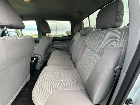 Used 2012 Toyota Tacoma 4x4 Double Cab w/ SR5 Pkg image 40