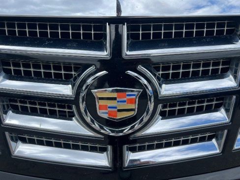 Used 2014 Cadillac Escalade ESV Luxury RWD image 18