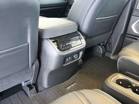 Certified 2025 INFINITI QX80 Sensory AWD/4WD image 33