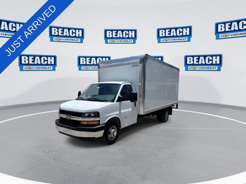 New 2026 Chevrolet Express 3500 w/ Power Convenience Package RWD image 4