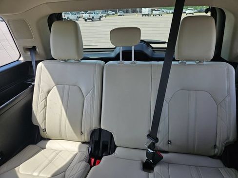 Used 2020 Ford Expedition Platinum RWD image 26