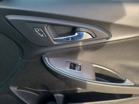 Used 2022 Chevrolet Malibu LS FWD image 22