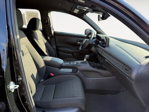 Certified 2026 Honda HR-V Sport image 19