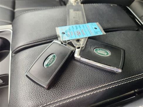 Used 2021 Land Rover Range Rover Velar S image 21