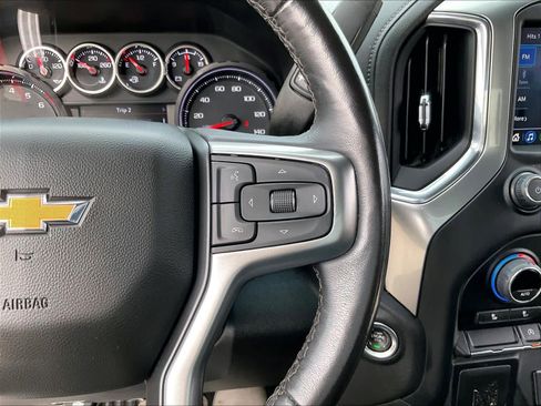 Used 2022 Chevrolet Silverado 1500 LT AWD/4WD image 23