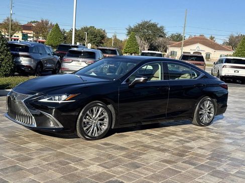 Used 2019 Lexus ES 350 Luxury image 6