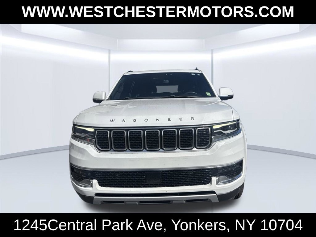 Used 2022 Jeep Wagoneer Series II AWD/4WD image 2