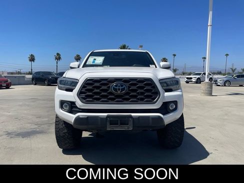Used 2022 Toyota Tacoma TRD Off-Road w/ Technology Package AWD/4WD image 6