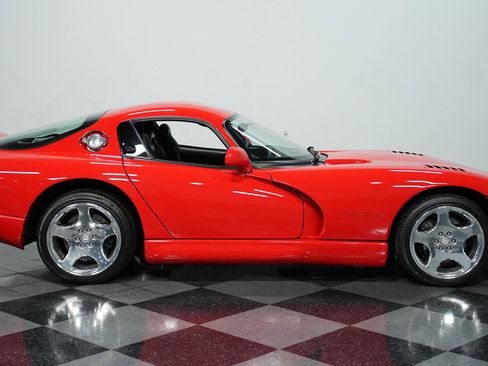Used 2001 Dodge Viper GTS image 12