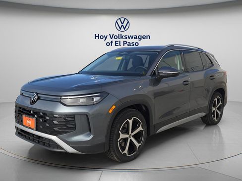 New 2026 Volkswagen Tiguan SE FWD image 6