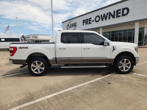 Used 2021 Ford F150 Lariat w/ Equipment Group 502A High AWD/4WD image 4
