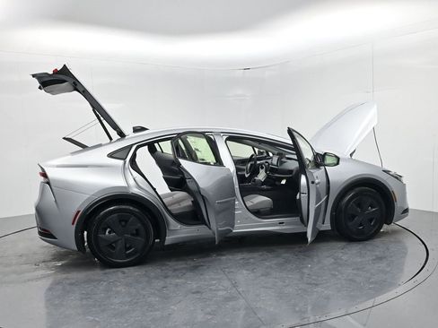 New 2026 Toyota Prius LE image 62