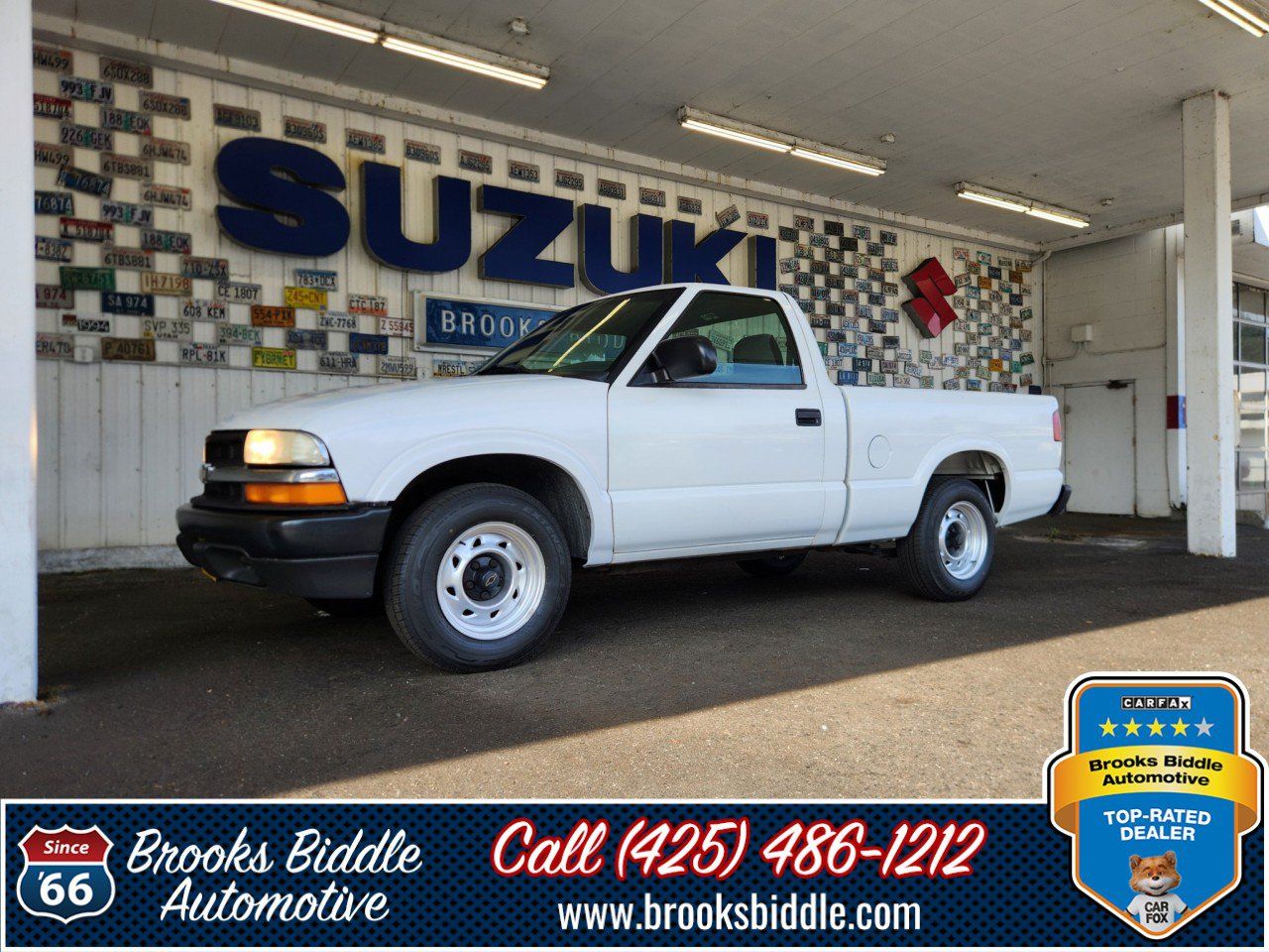 Used 2002 Chevrolet S10 Pickup 2WD Regular Cab image 1