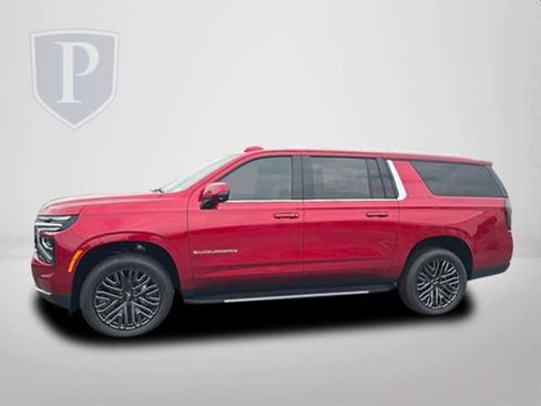 New 2026 Chevrolet Suburban LT w/ Comfort Package AWD/4WD image 10