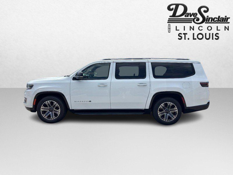 Used 2023 Jeep Wagoneer L Series II AWD/4WD image 6