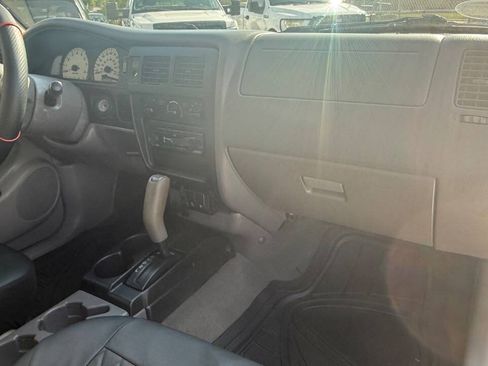 Used 2003 Toyota Tacoma PreRunner RWD image 35