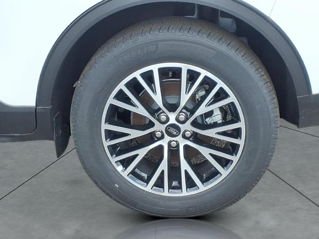 New 2024 Ford Escape SE FWD image 4